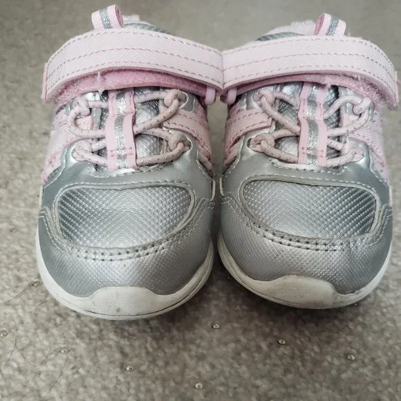 Cute Pink Sneakers sz 5 - Picture 9 of 13